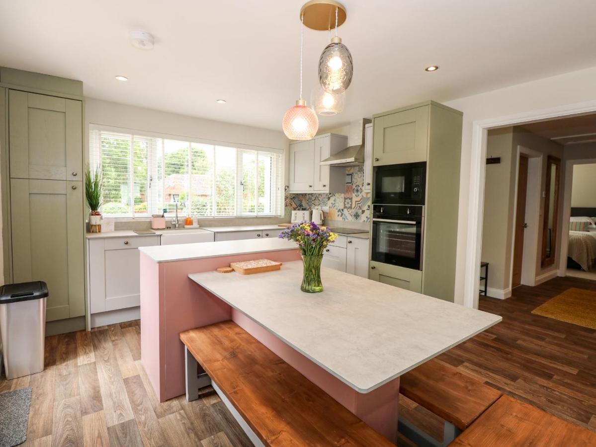 Daisy Tree Cottage Woodhall Spa Exterior foto